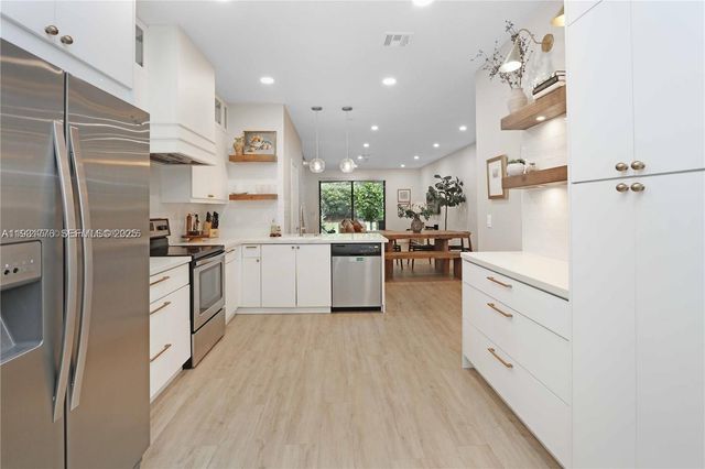 4333 Vineyard Cir 4333, Weston, FL 33332