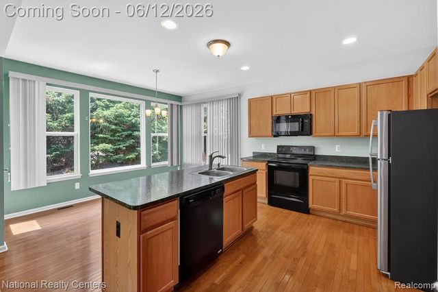 59697 Twin Pines Drive, New Hudson, MI 48165