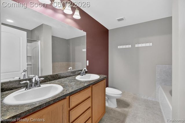 59697 Twin Pines Drive, New Hudson, MI 48165