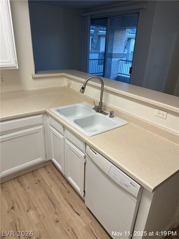 7143 South Durango Drive 312, Las Vegas, NV 89113