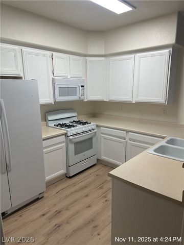 7143 South Durango Drive 312, Las Vegas, NV 89113