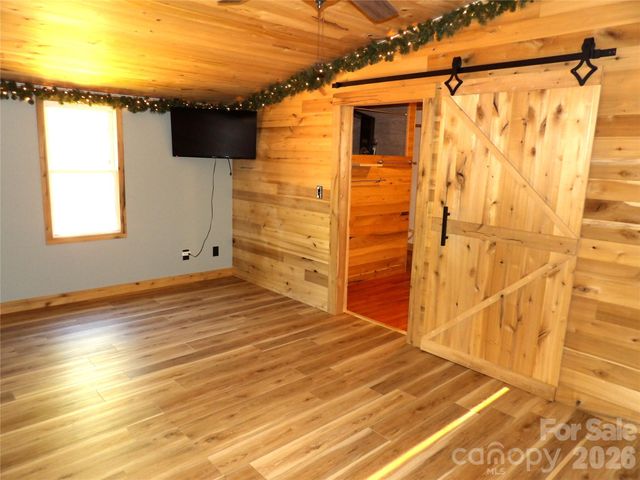 332 Epley Drive 1, Marion, NC 28752