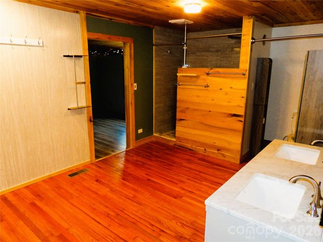 332 Epley Drive 1, Marion, NC 28752