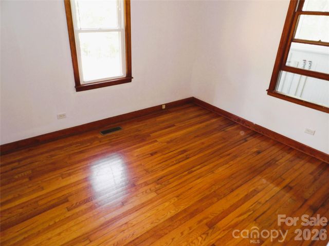 332 Epley Drive 1, Marion, NC 28752