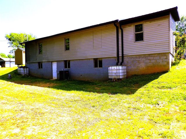 332 Epley Drive 1, Marion, NC 28752