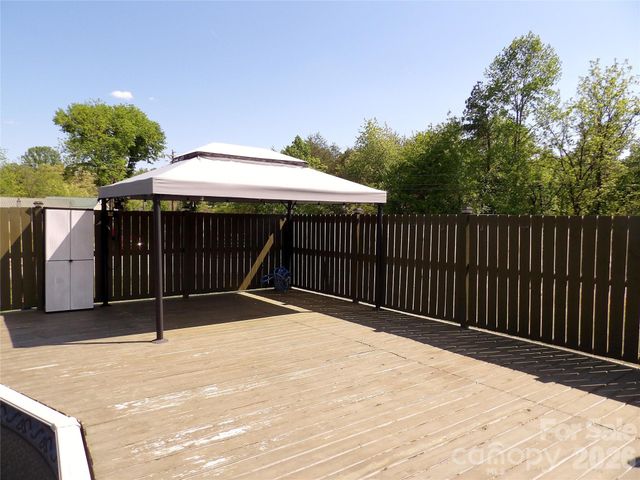 332 Epley Drive 1, Marion, NC 28752