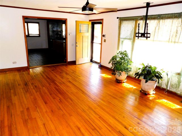 332 Epley Drive 1, Marion, NC 28752