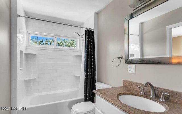 960 Green Hill Boulevard, Toms River, NJ 08753