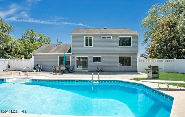 960 Green Hill Boulevard, Toms River, NJ 08753