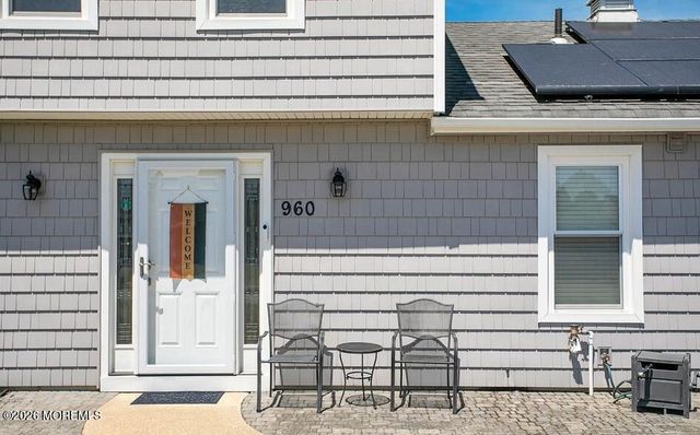 960 Green Hill Boulevard, Toms River, NJ 08753