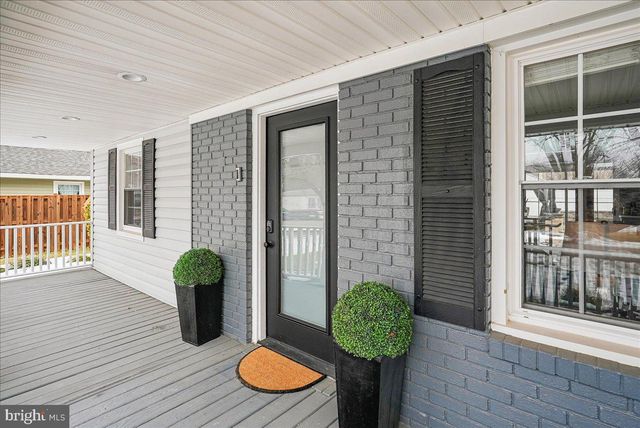 4407 MIDSTONE LN, Fairfax, VA 22033