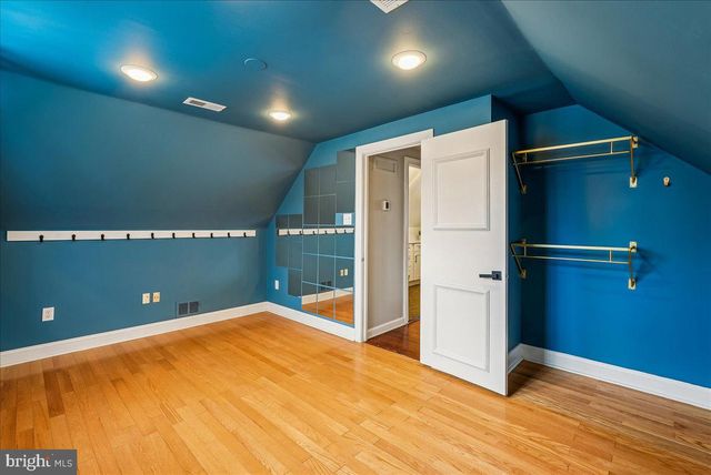 4407 MIDSTONE LN, Fairfax, VA 22033