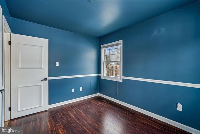 4407 MIDSTONE LN, Fairfax, VA 22033