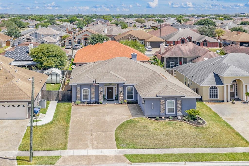 6526 Macarena Dr, Corpus Christi, TX 78414 — photo 2