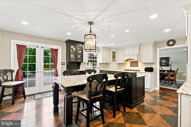 19 RICKLAND DR, Sewell, NJ 08080