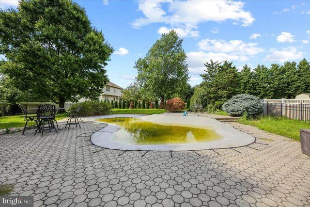 19 RICKLAND DR, Sewell, NJ 08080