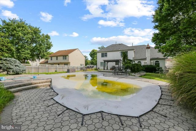 19 RICKLAND DR, Sewell, NJ 08080