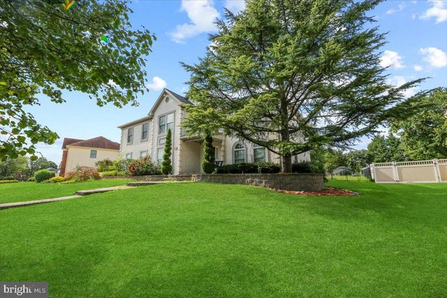 19 RICKLAND DR, Sewell, NJ 08080