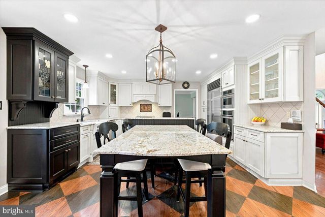 19 RICKLAND DR, Sewell, NJ 08080