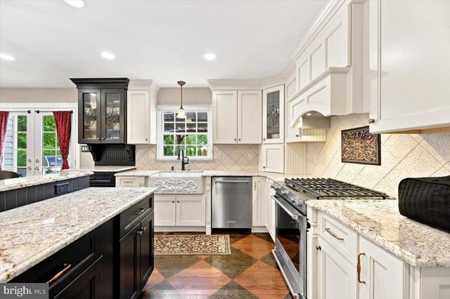19 RICKLAND DR, Sewell, NJ 08080