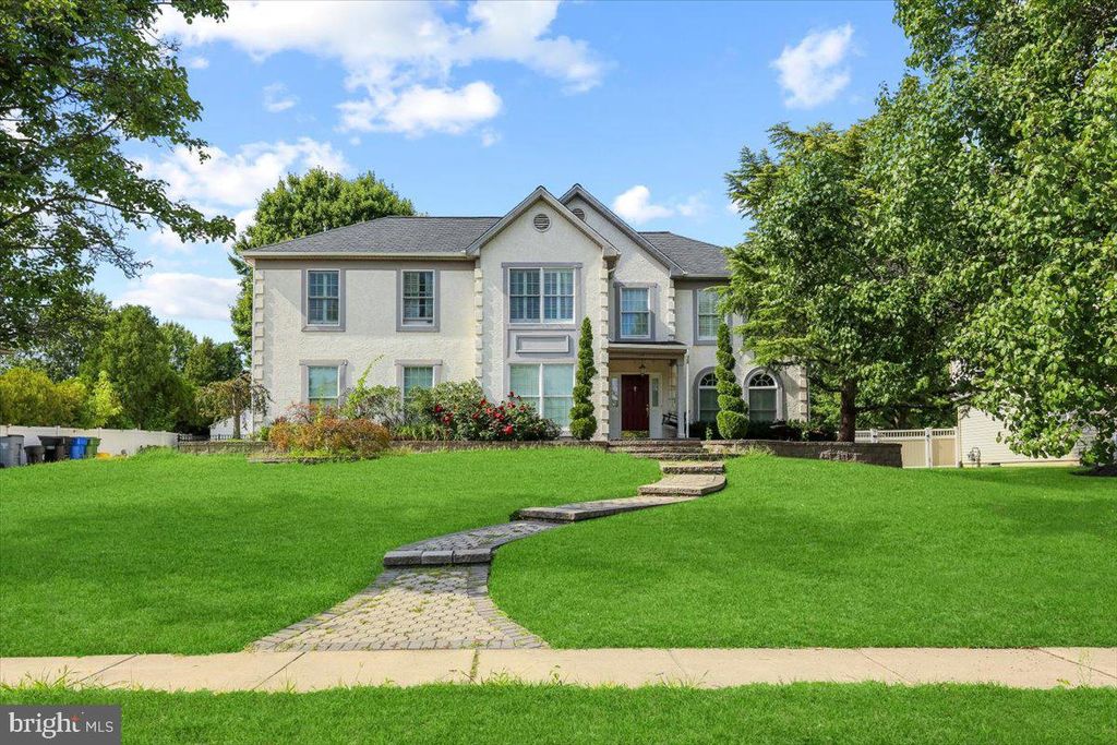 19 RICKLAND DR, Sewell, NJ 08080