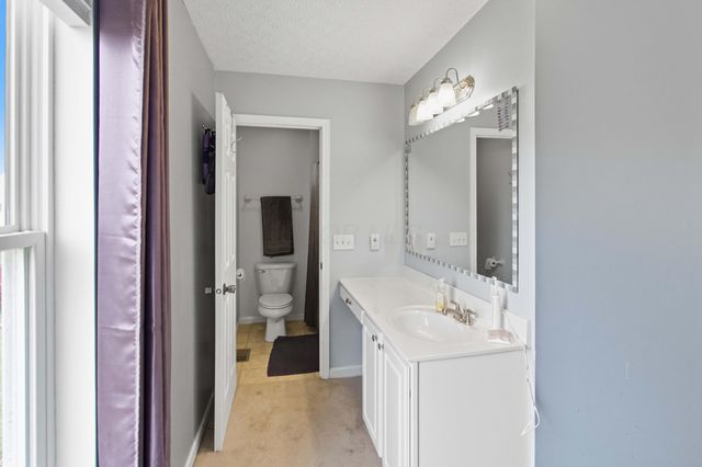 3153 Devonshire Drive, Delaware, OH 43015