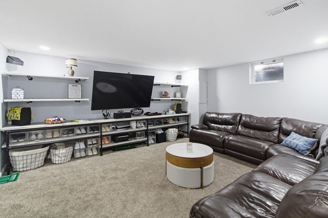 3153 Devonshire Drive, Delaware, OH 43015