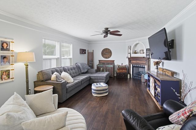 3153 Devonshire Drive, Delaware, OH 43015