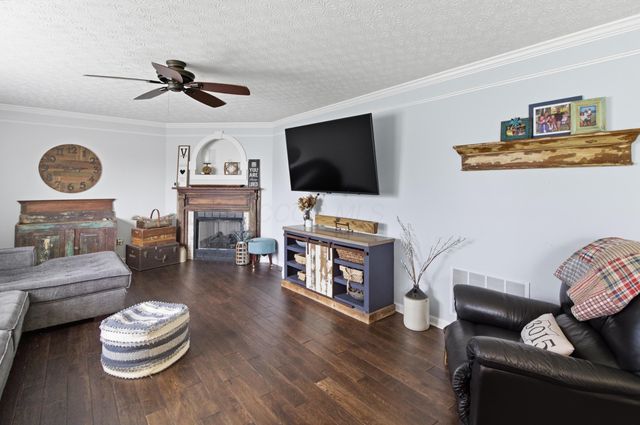 3153 Devonshire Drive, Delaware, OH 43015