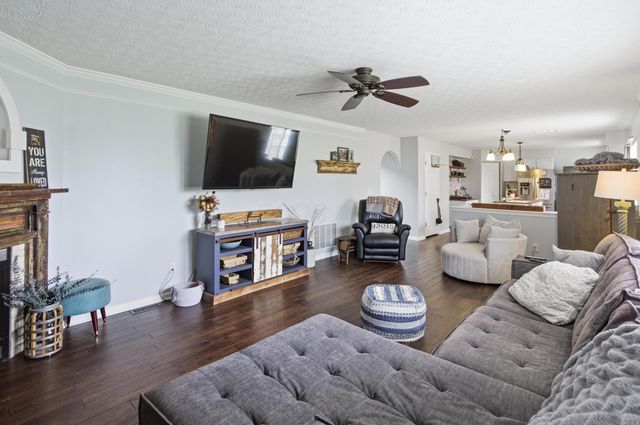 3153 Devonshire Drive, Delaware, OH 43015