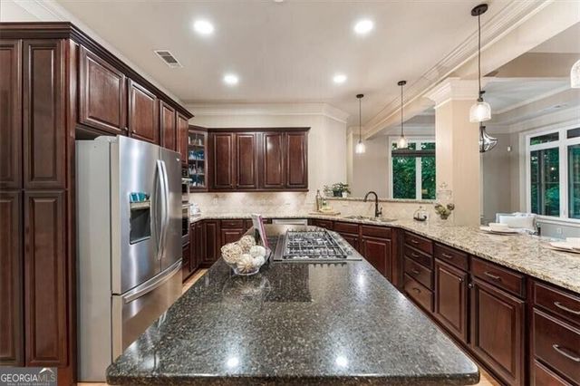 195 Fredericks Cove, Dawsonville, GA 30534
