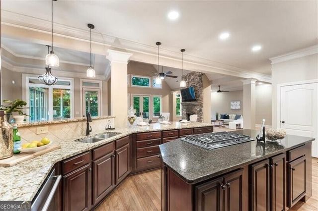 195 Fredericks Cove, Dawsonville, GA 30534