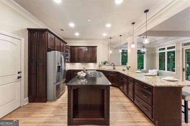 195 Fredericks Cove, Dawsonville, GA 30534