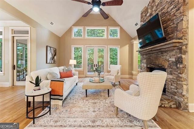 195 Fredericks Cove, Dawsonville, GA 30534