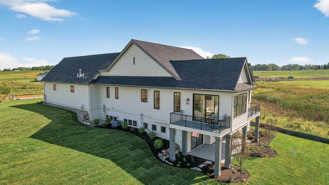 7947 207th Street E, Credit River, MN 55372