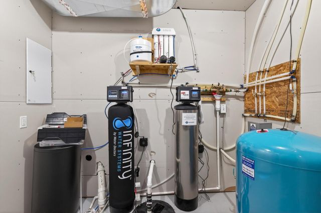 7947 207th Street E, Credit River, MN 55372