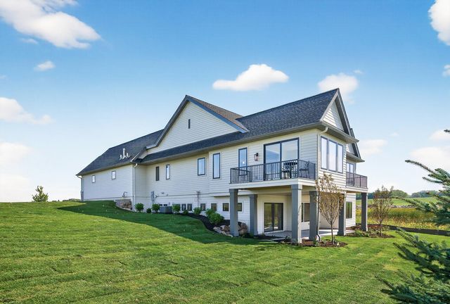 7947 207th Street E, Credit River, MN 55372