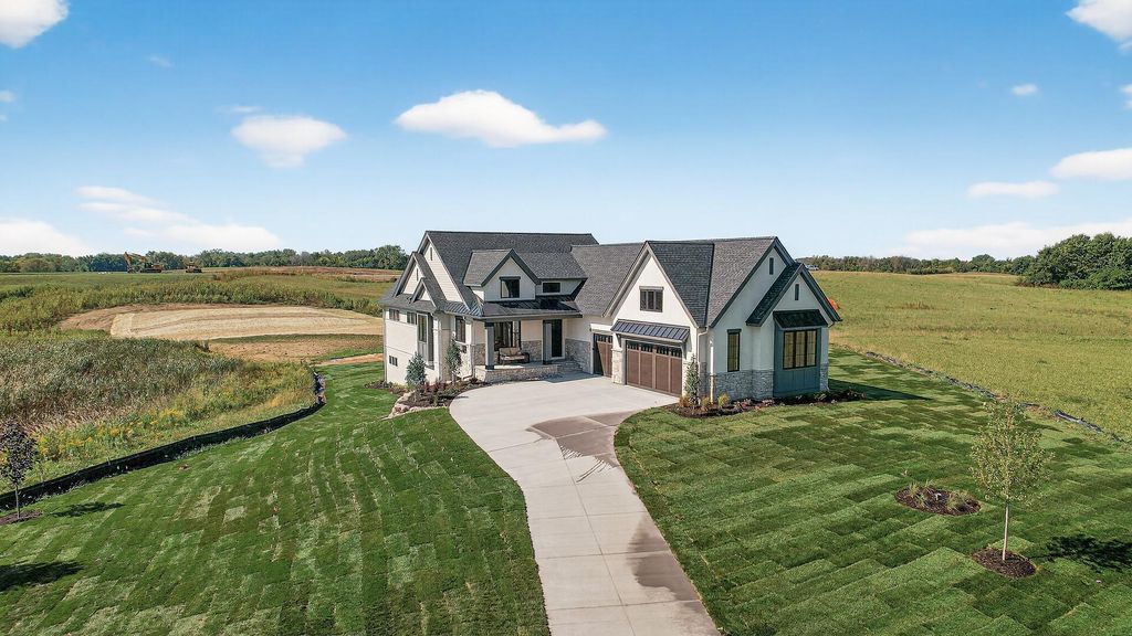 7947 207th Street E, Credit River, MN 55372