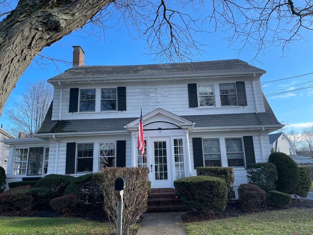 19 Brae Burn Road, Milton, MA 02186