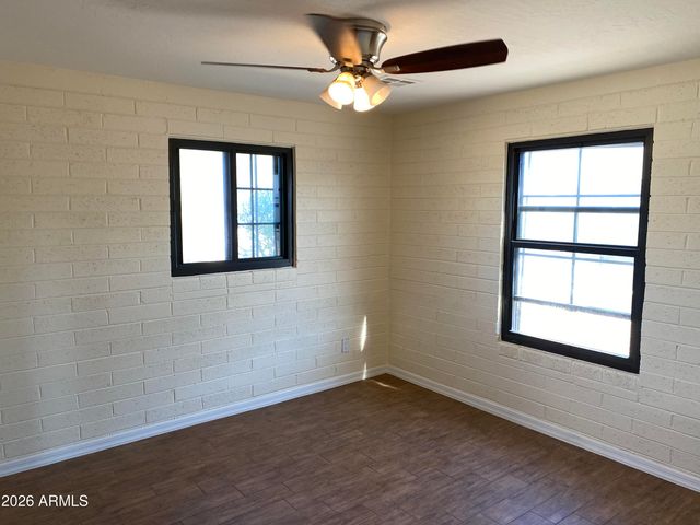 925 E HENRY Street, Tempe, AZ 85288