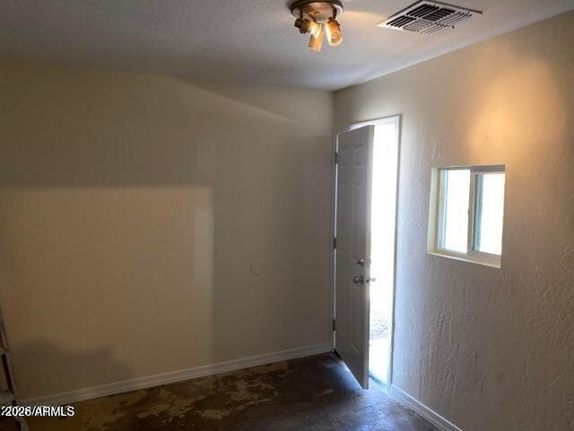 925 E HENRY Street, Tempe, AZ 85288