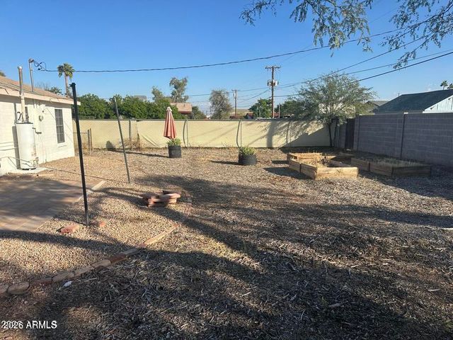 925 E HENRY Street, Tempe, AZ 85288