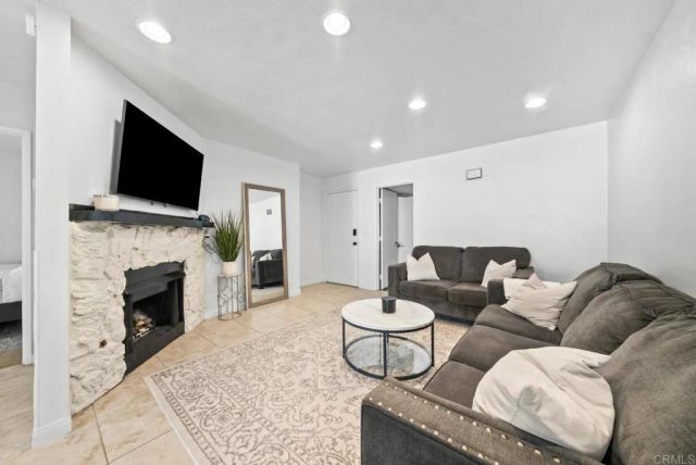 776 E Chase Avenue, El Cajon, CA 92020