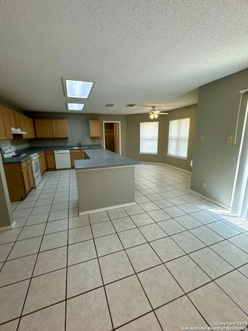 216 NEWROCK CRK, Schertz, TX 78154