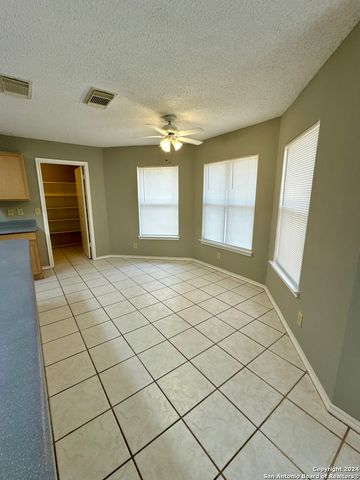 216 NEWROCK CRK, Schertz, TX 78154