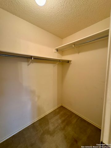 216 NEWROCK CRK, Schertz, TX 78154
