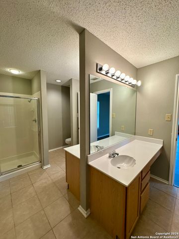 216 NEWROCK CRK, Schertz, TX 78154