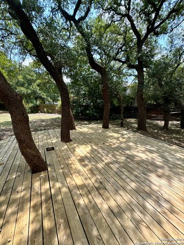 216 NEWROCK CRK, Schertz, TX 78154