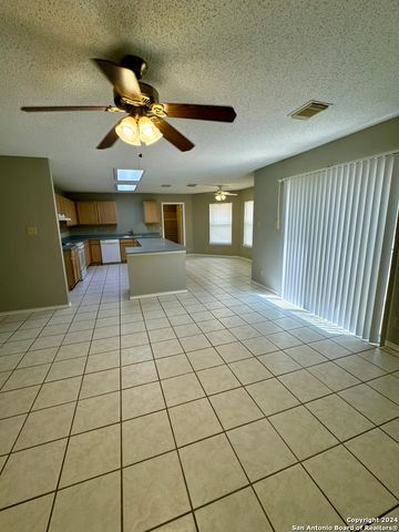216 NEWROCK CRK, Schertz, TX 78154