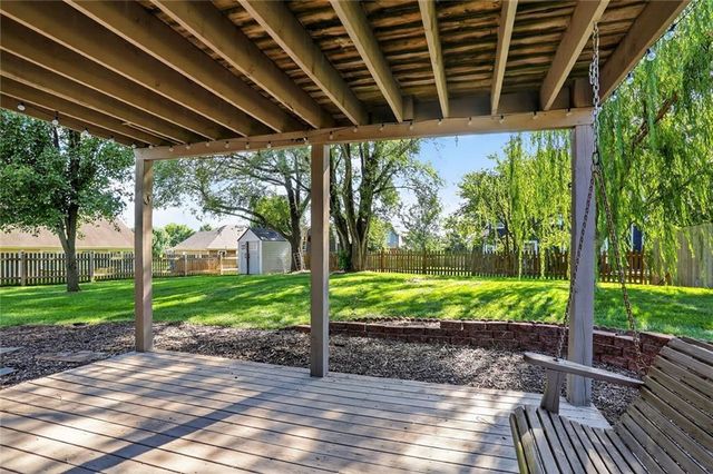 833 E 12th Street, Eudora, KS 66025